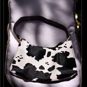 Stylish Black and White Women's Bag faux leather 9x6in